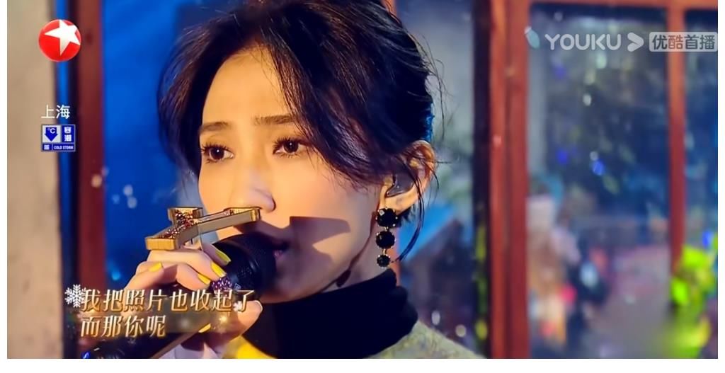 “周依上班”成打醬油的，有可能坐“冷板凳”，薛之謙穩(wěn)獲入場券