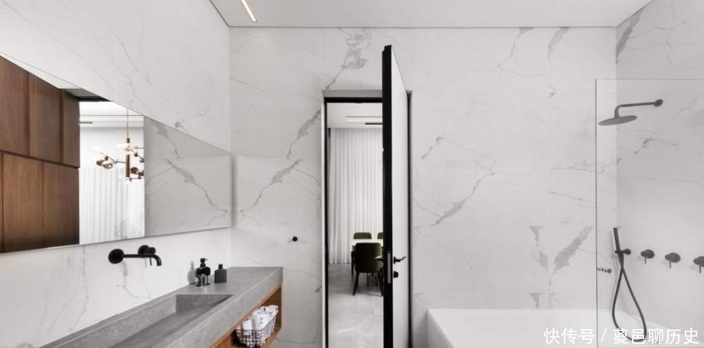 绿植|这是我见过最耐看的家,全屋大量留白,一进屋就被迷住,晒晒!