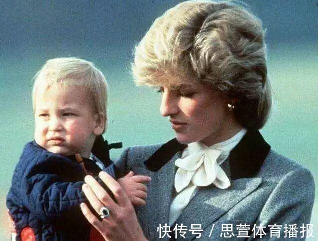 蓝宝石@戴安娜秀的订婚钻戒6万美元就能买到,再看卡米拉的:到底是真爱