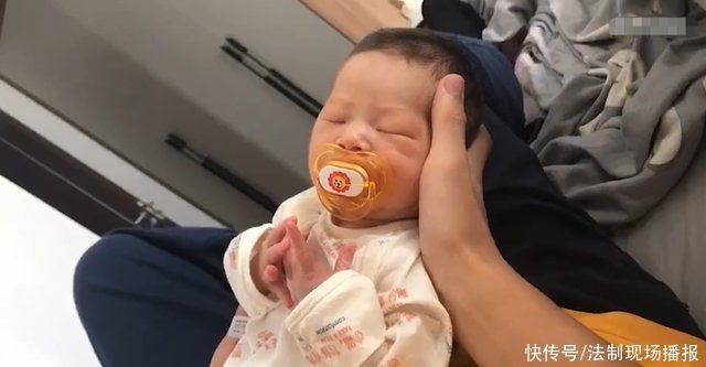 二胎|这是谁的娃大一新生放假回家后惊呆,39岁“高龄”老妈趁他不在生二胎