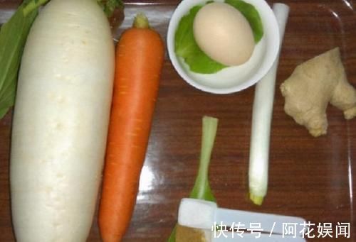 丸子|炸萝卜丸子,用面粉淀粉都不对,加这2样,金黄酥脆,凉了不发软