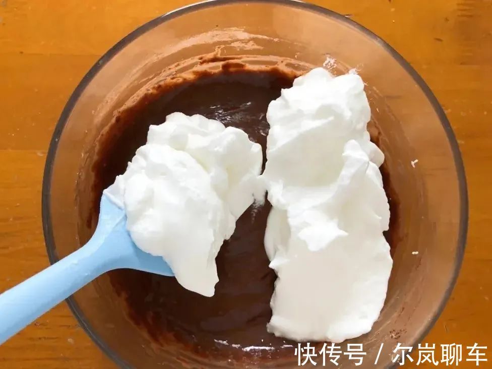好吃|没人可以拒绝，好吃到舔手指的脏脏蛋糕，吃多少都不腻！