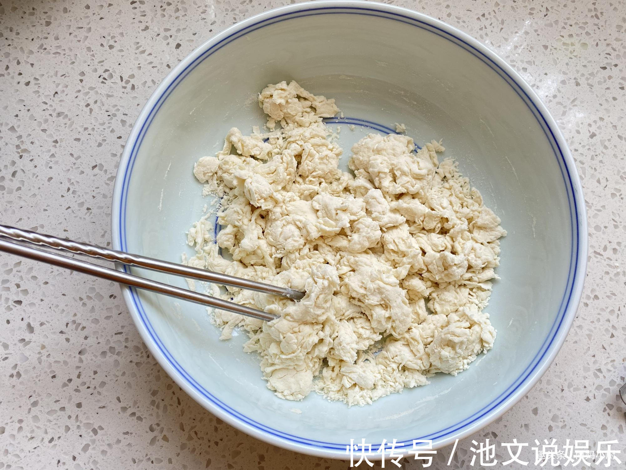 想吃|想吃酱香饼别再买了,一口锅在家自己做,外酥里嫩,酱香浓郁