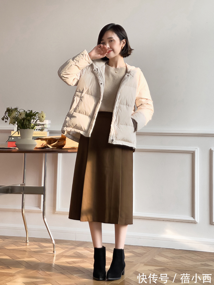 外套|奔三奔四的女人,建议多穿“这4种颜色”的外套,时髦又显气质