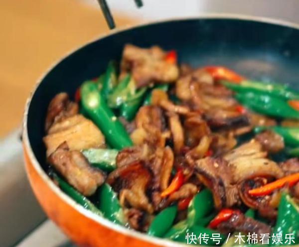 下饭|这道菜叫农家小炒肉,那么它真的是农家菜吗反正很好吃,好下饭