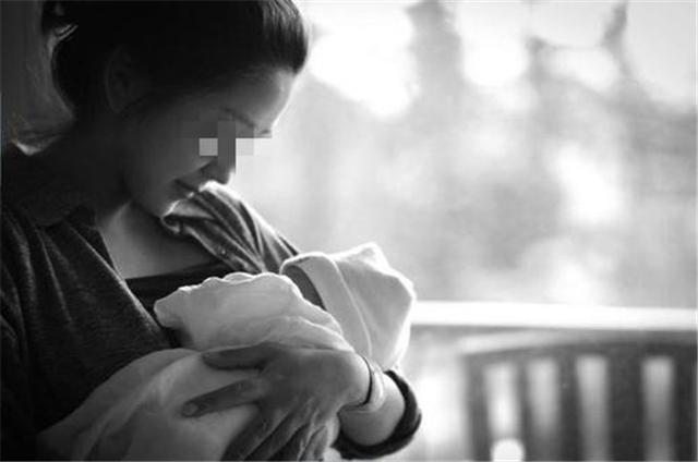 剪刀|5年前因吃奶太用力,被亲妈拿剪刀划破脸颊的男婴,现状如何?