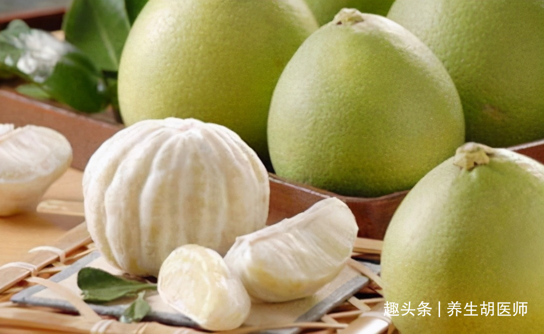 芹菜|人到中年不妨坚持吃3种食物,降压减脂,疏通血管,不容错过