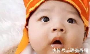 辅食|宝宝已经一岁多了,究竟是多吃饭还是多喝奶?家长这样做会更好