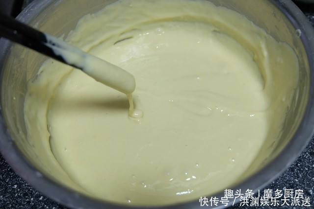 款玉米面饼|玉米面饼简单又好吃,搅一搅拌一拌,3分钟煎一锅,香软营养好