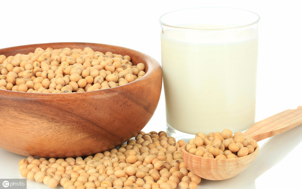 应力性尿失禁|妇科医师女人处于绝经期,记住4个字,多吃2种菜,远离早缞