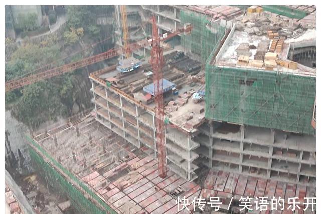 商圈|两路口的“重庆中心”何时竣工?能否成为重庆真正的中心?