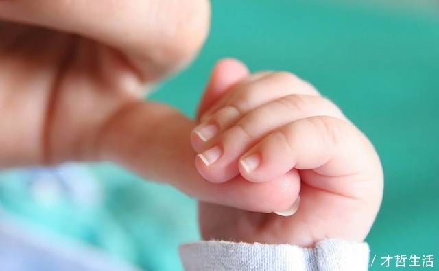 倒刺|指甲出现这4种情况,预示着宝宝的健康问题!宝妈赶紧检查一下