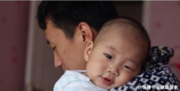 老人|孩子从小和谁睡一起睡,会影响宝宝将来的性格,家长心里要有数