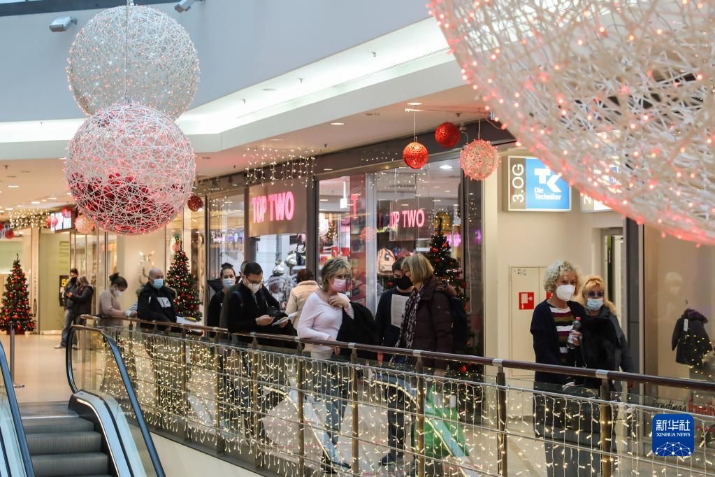 购物中心|德国累计新冠死亡病例超10万例