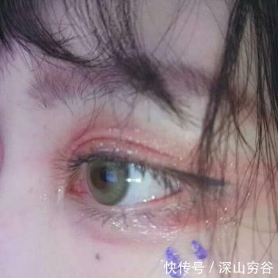 标志|女孩眼睛有这“3标志”，天生自带眼妆，全中“异性缘”惹人羡慕