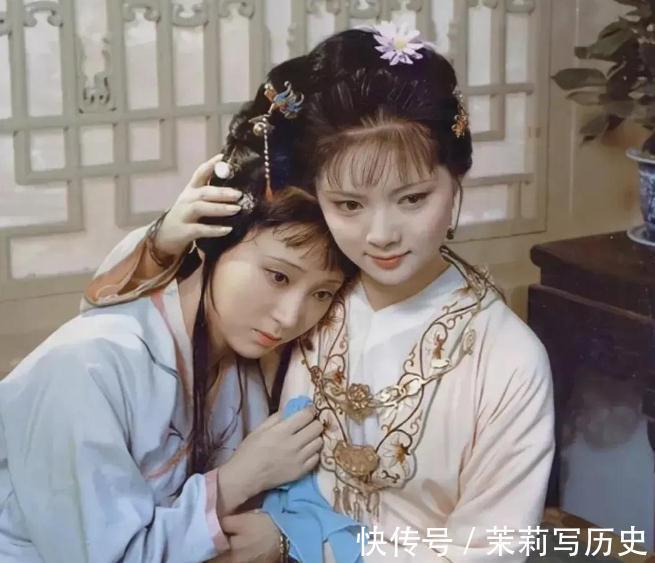 薛宝钗@黛玉吃了宝钗的半杯剩茶,只是宝钗算计袭人,造成袭人悲剧的开始