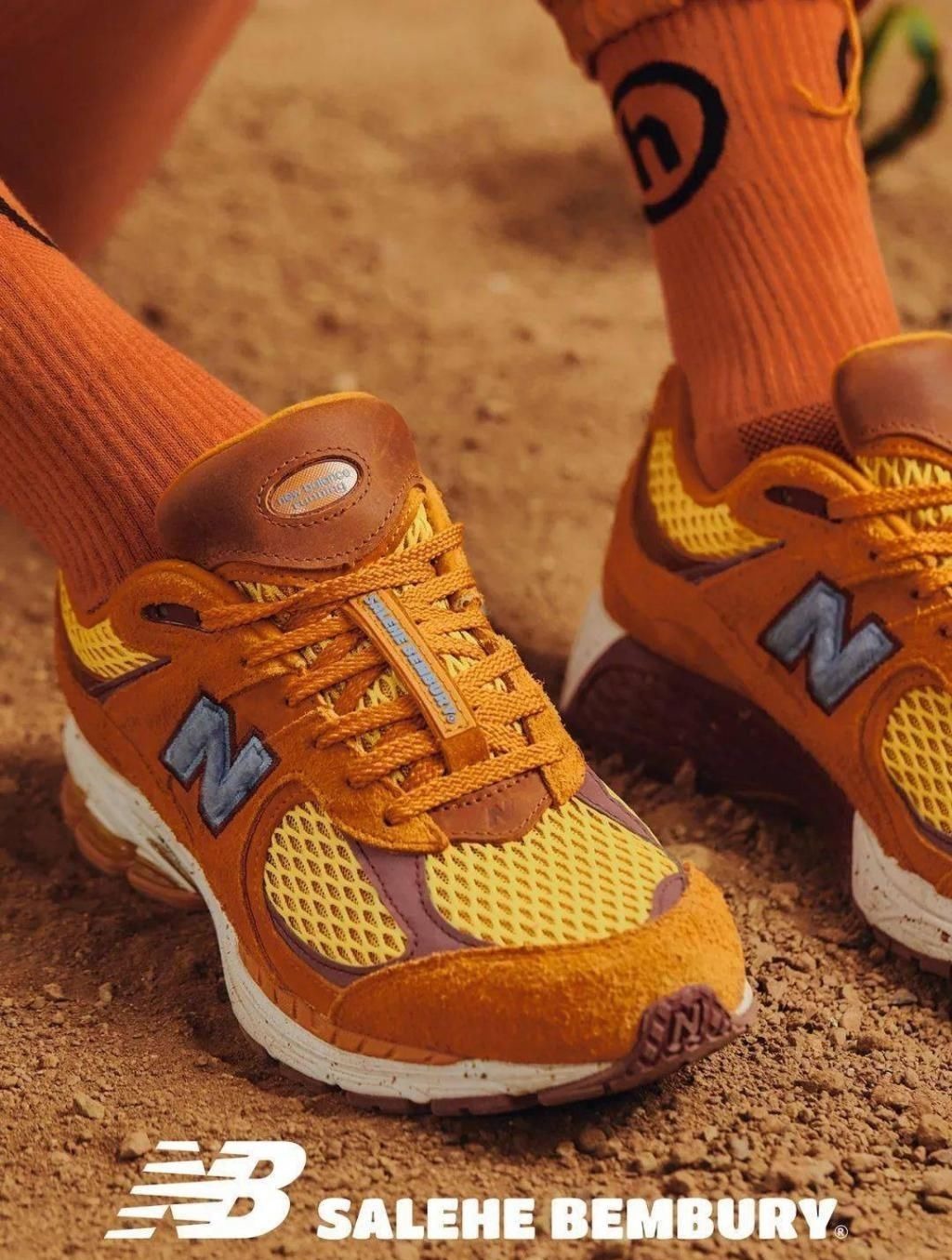 安踏 安踏联名“范思哲”!颜值满分,国外明星上脚,老外也爱进口鞋?