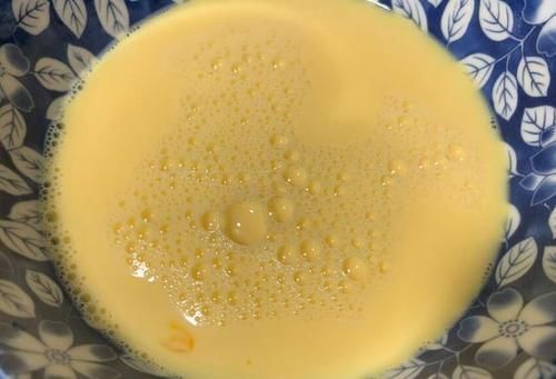 蒸鸡蛋|蒸“鸡蛋羹”时很多人第一步就错了,难怪有气孔,蛋羹还不嫩滑