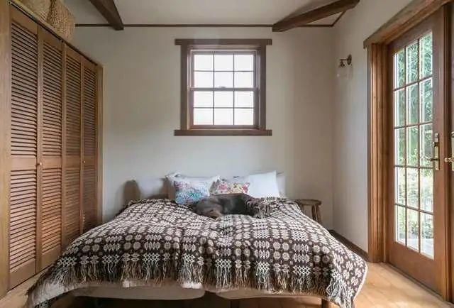 庭院|与毛小孩一同庭院嬉戏!日本复古乡村风平房翻新