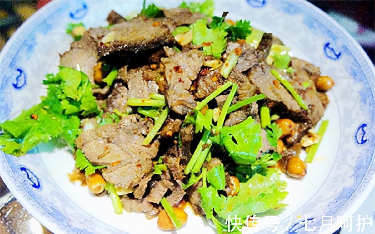 香菜让人一看就讨厌？这6大功效，其他蔬菜可做不到