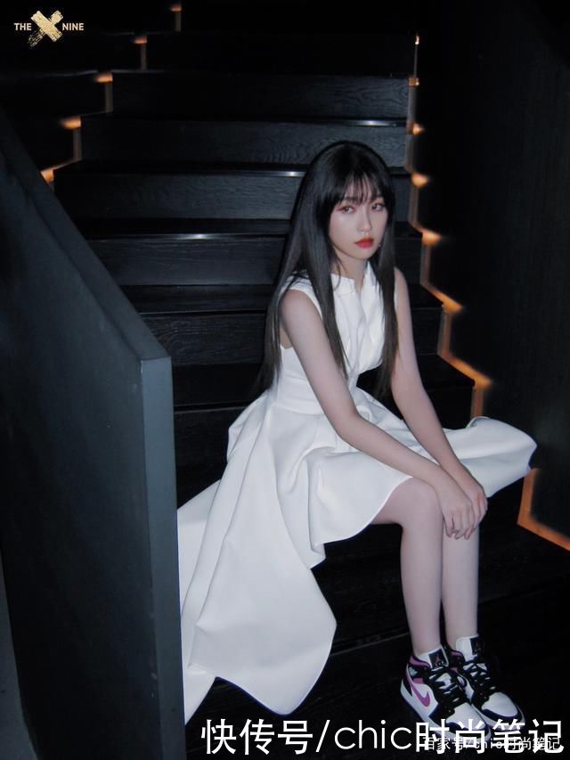 粉味|初恋是什么味道?清冽的香樟树，透着洗衣粉味的校服，还有小白裙