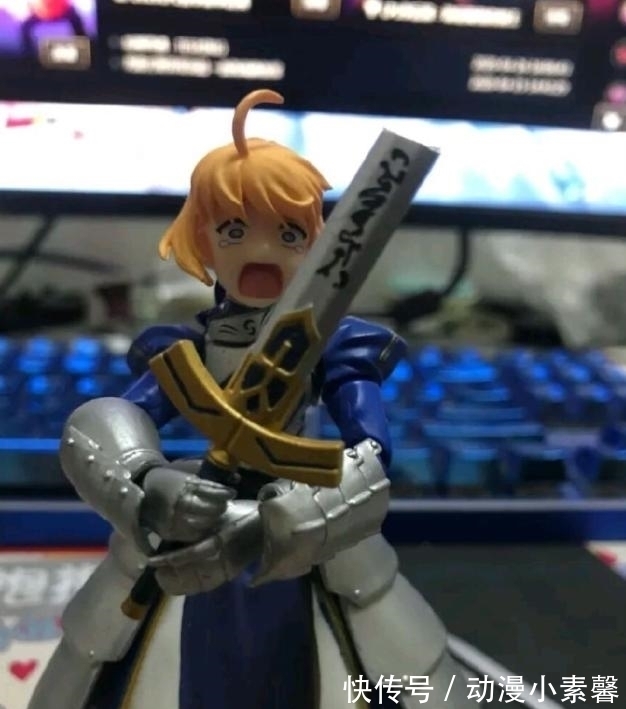 阿库娅|网友的手办坏了,把坏的零件装回去,感觉比之前的更有味道了