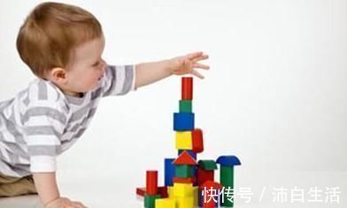 恶作剧|宝宝三岁前有这6大特征,长大后可能是高智商!