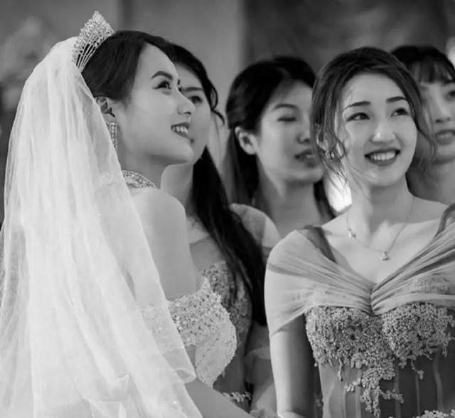 女排|颜值不逊张常宁!女排超级美女甜蜜结婚,1米9帅气老公高大威猛
