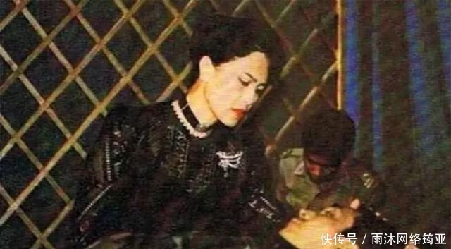 宫廷|泰国贵妃三个月被废，这个低调王室的八卦比宫廷剧更惊人