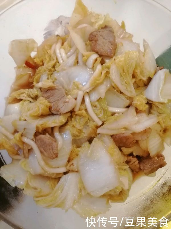 好吃|手把手教你做超好吃的五花肉烩白菜