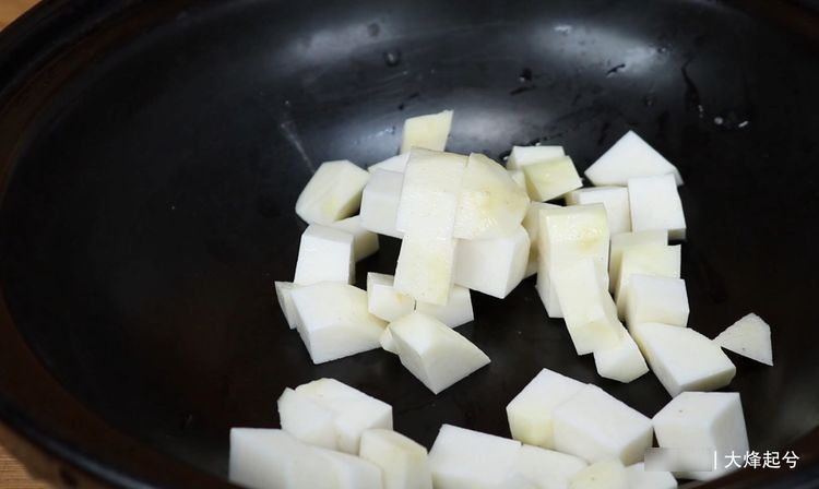 芋头最近火了，多给家人做，不蒸不炒不炸，营养解馋又滋补