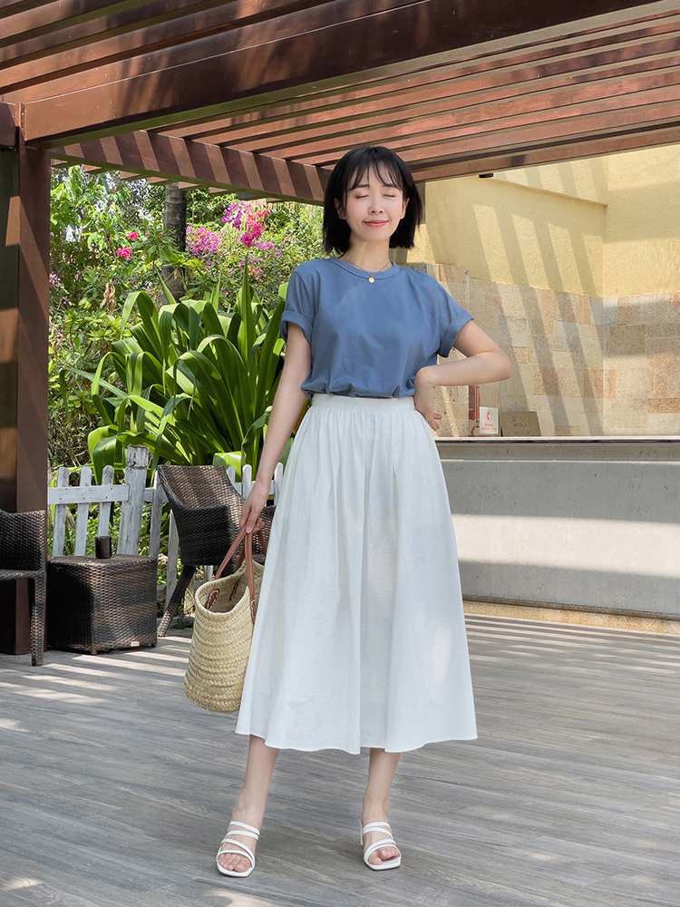 显瘦|“短袖T恤+半身裙”这也太配了吧!显白显瘦,太适30岁的女人了