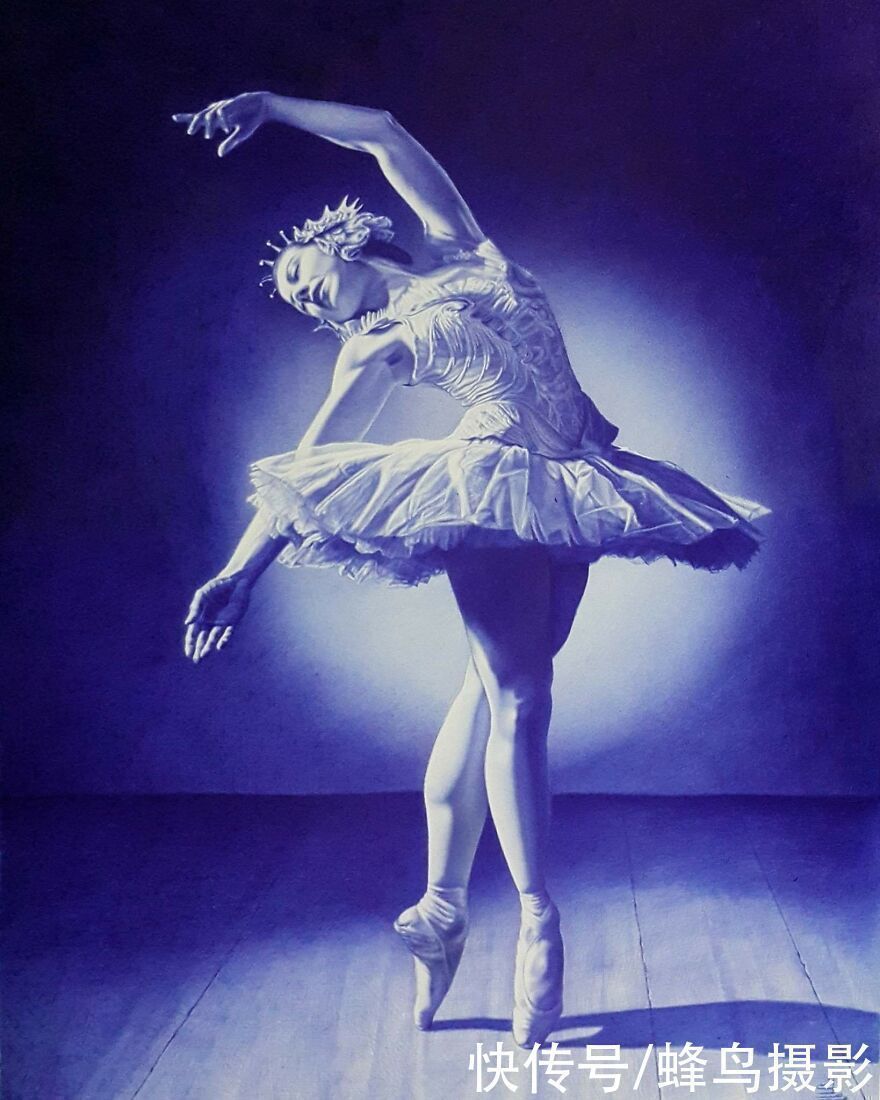 肖像&有这水平还要相机干嘛?30张圆珠笔画,图1画了一个月细到毛孔