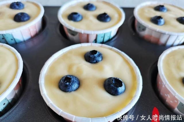 杯子蛋糕是个爆浆美味甜品,操作简单不用打发,好看又好吃哦