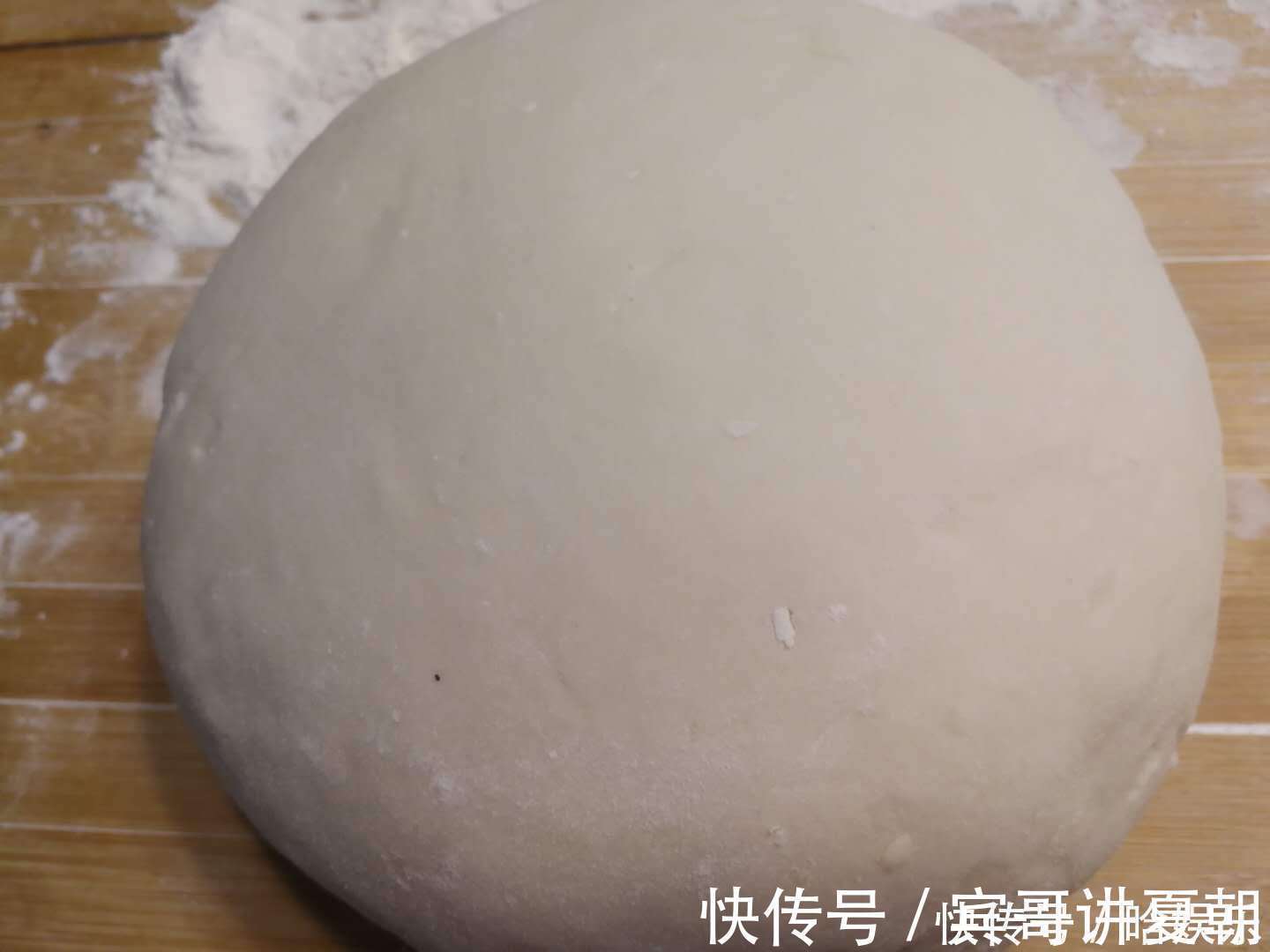 鸡蛋清|做饺子皮加鸡蛋、盐和面？换一样，饺子皮又薄又柔滑筋道，煮不烂