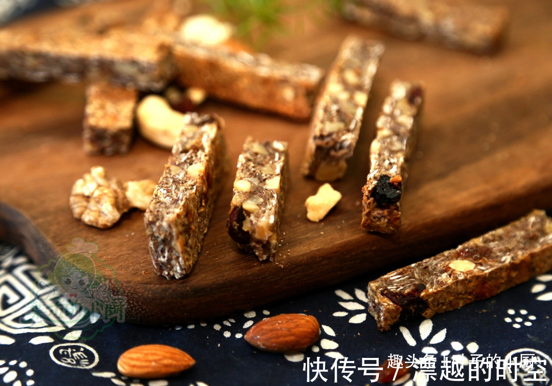 半斤燕麦，两根香蕉，做一堆吃5天，春天踏青边走边吃越嚼越香！