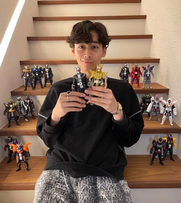 假面骑士|假面骑士Revice:狩崎的时王软胶秀公开,这次量很多