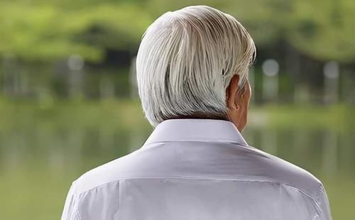 为什么白头发突然之间变多了?真相:与4种坏习惯有关尽早改掉