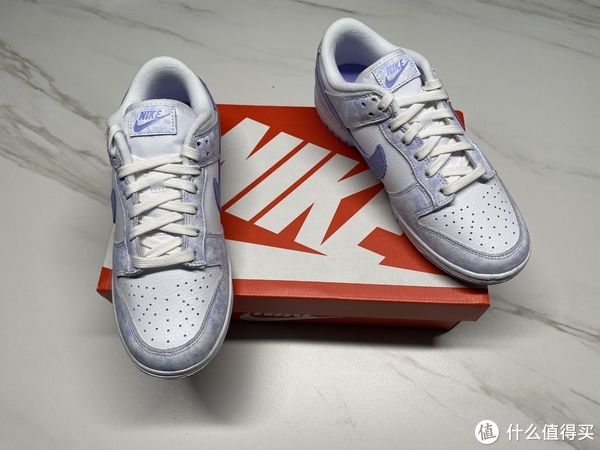 白紫 白紫配色的NIKE DUNK LOW OG