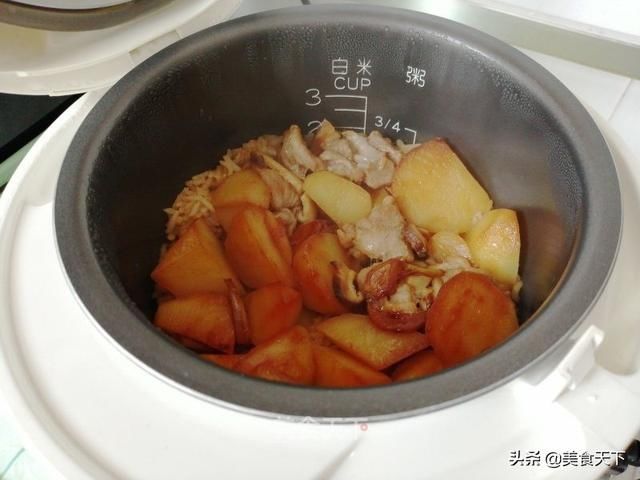 电饭煲焖饭必须有姓名!饭菜一锅出,做法又简单,太香了