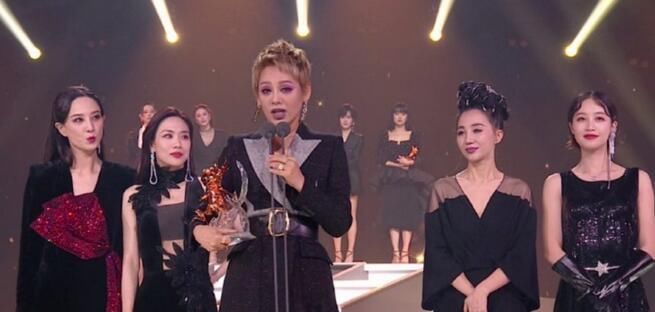 上季|《浪姐2》被爆出有剧本,疑那英和张柏芝开撕,节目热度远超上季