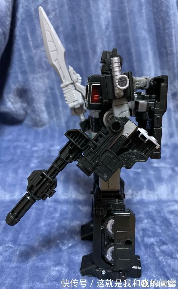 棋子|闲敲棋子落灯花 篇三十五:网飞暗黑擎天柱变形金刚