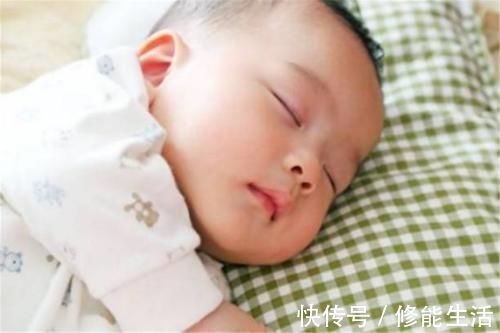 断奶|宝宝1岁半还在吃夜奶,断夜奶早了晚了都不好,这个时间更合适