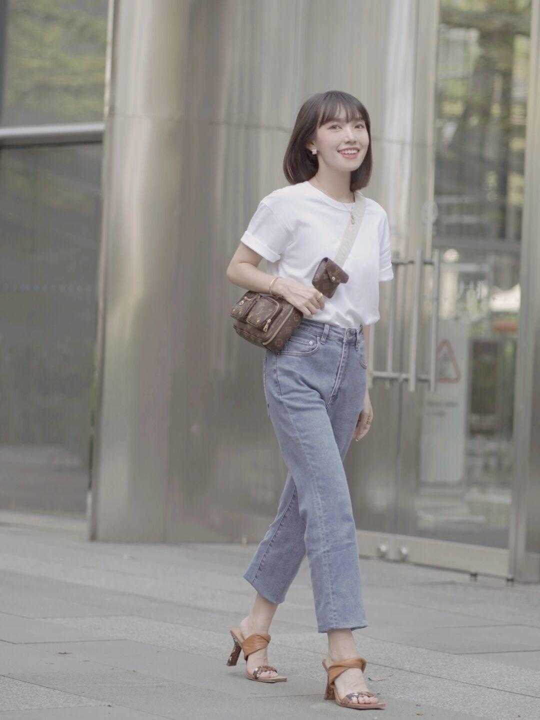 上衣|秋天牛仔裤怎样搭配?这几款上衣更时髦,又耐看