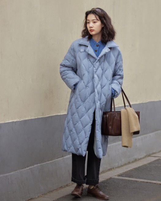 小姐姐|这才是潮人该有的穿搭,四种“亮色”羽绒服让你气质倍增,超洋气