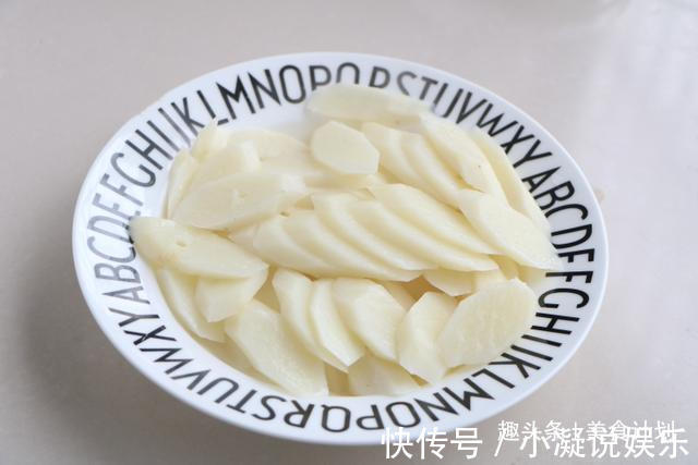 山药别炒菜了，教你新吃法，一口一个停不了，比油条还好吃！