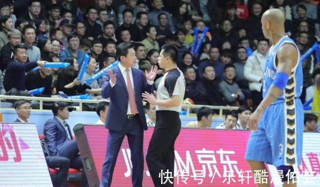 李春江|姚明该管管了!李春江马布里隔空对骂,李春江爆粗口,影响太坏了