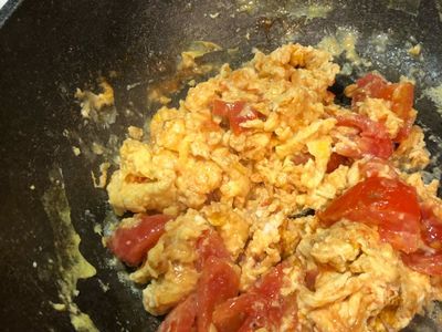 让番茄炒蛋好吃10倍的做法,独一无二,一般人不告诉他