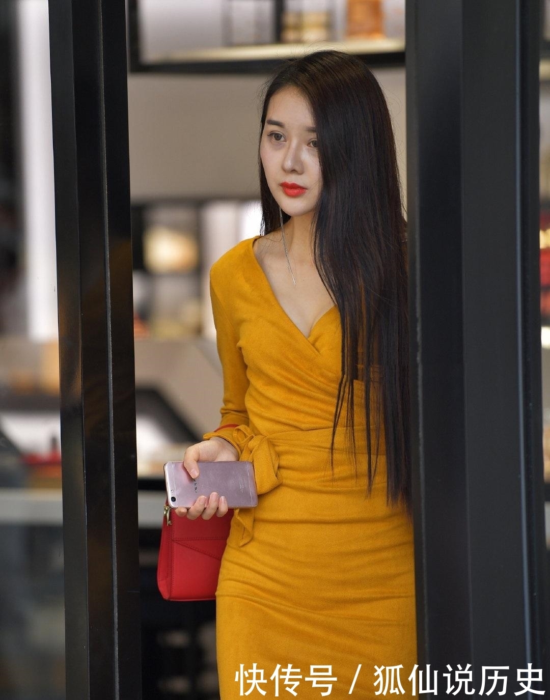 姐妹花|时尚姐妹花,每个动作都是同步的