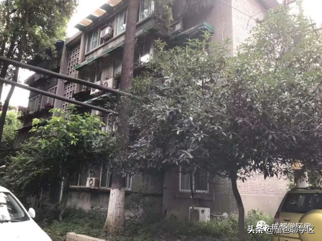 西胜街|成都“老破小”指导价最高打4折